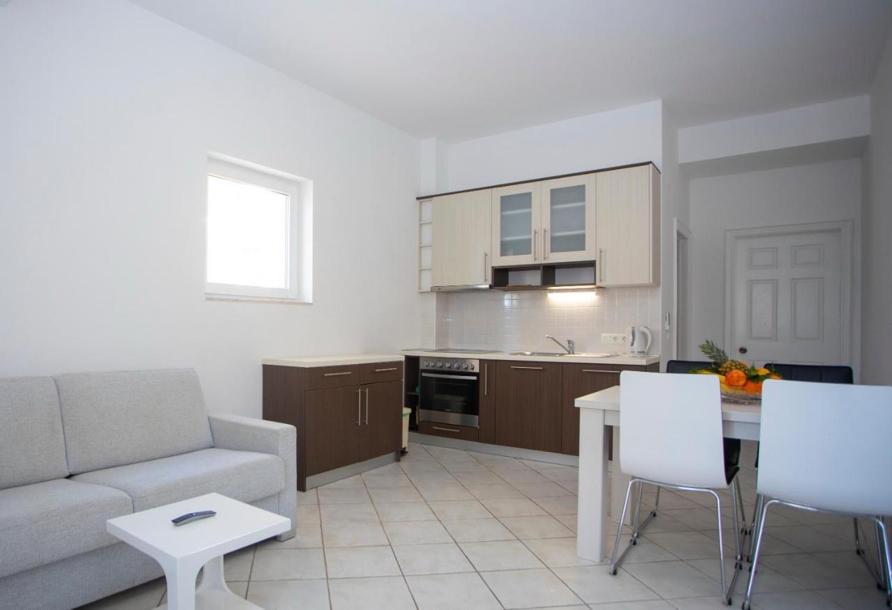 Apartment Domo Makarska Ngoại thất bức ảnh