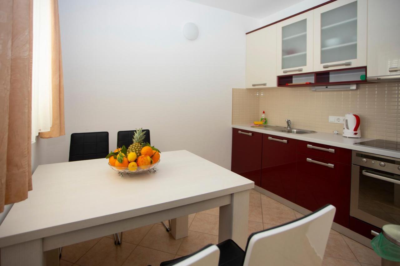Apartment Domo Makarska Ngoại thất bức ảnh