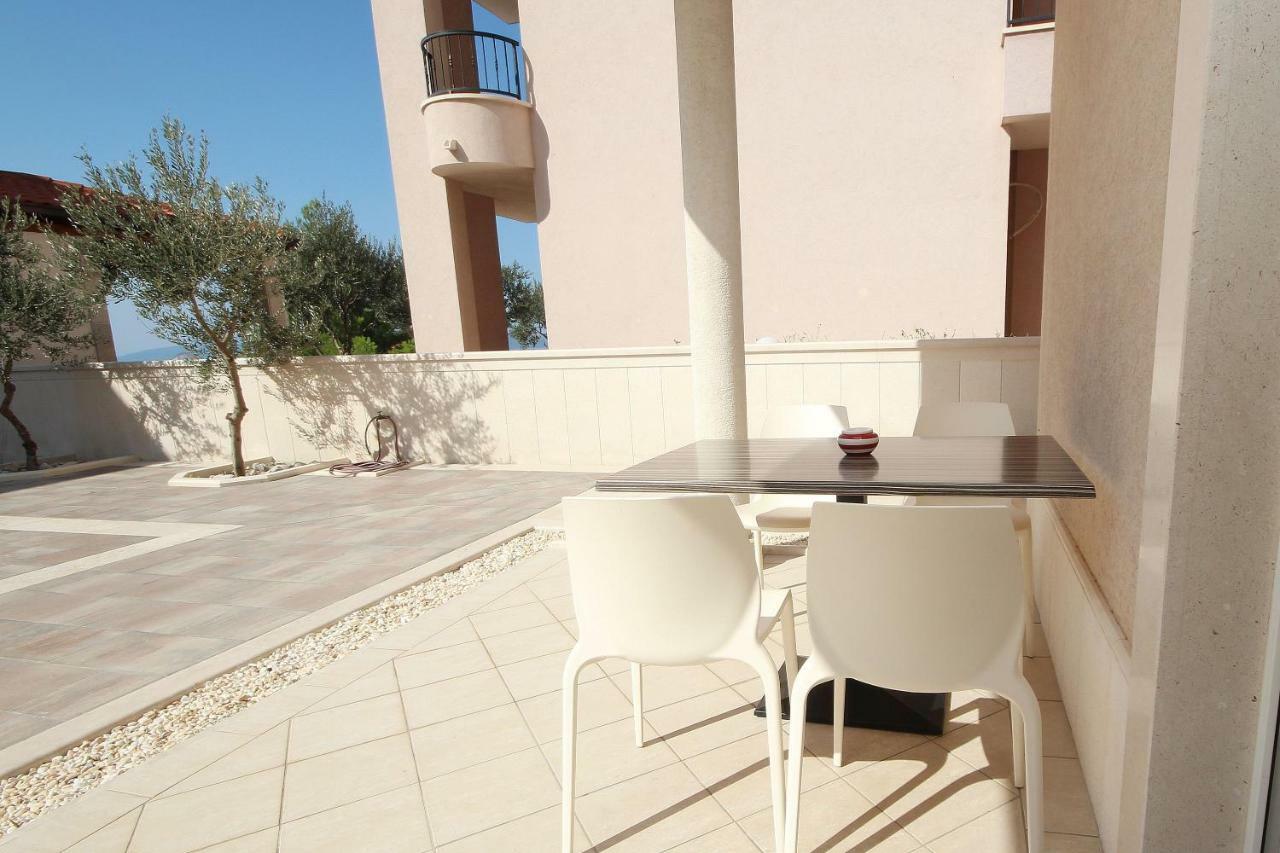 Apartment Domo Makarska Ngoại thất bức ảnh
